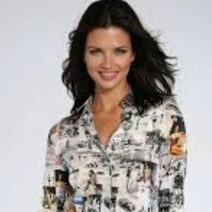 Women's Graphic Print Blouse